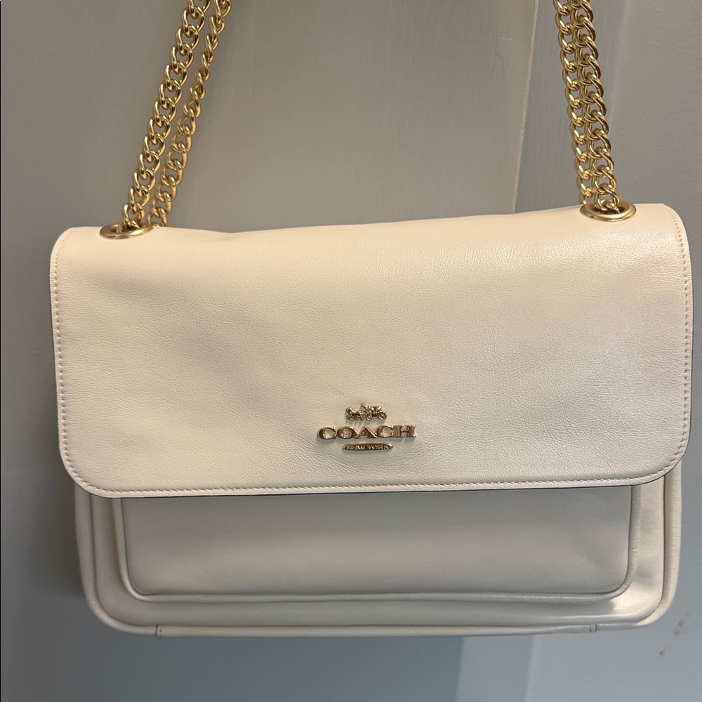 Coach Cream Leather Shoulder Bag with Gold Chain